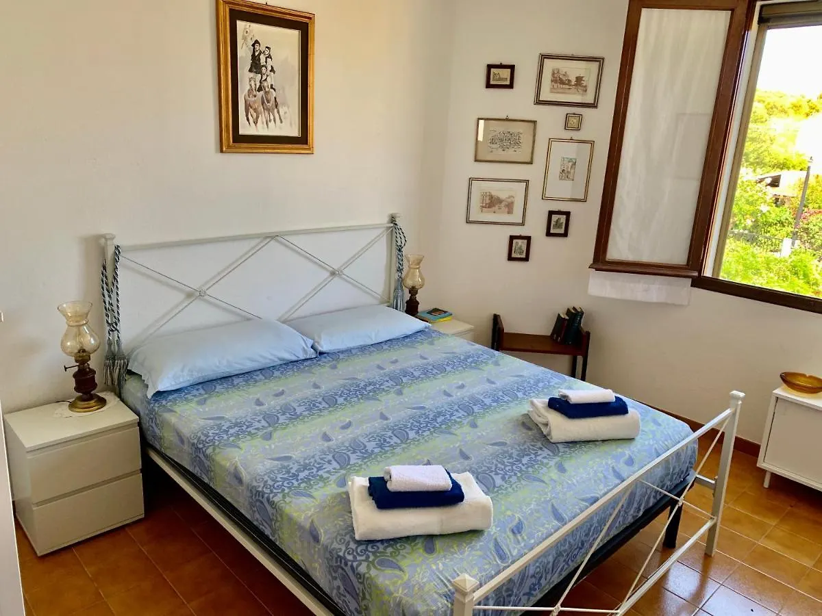 Casa Vacanze 'Sa Corbula' Porto Columbu - Perd'E Sali