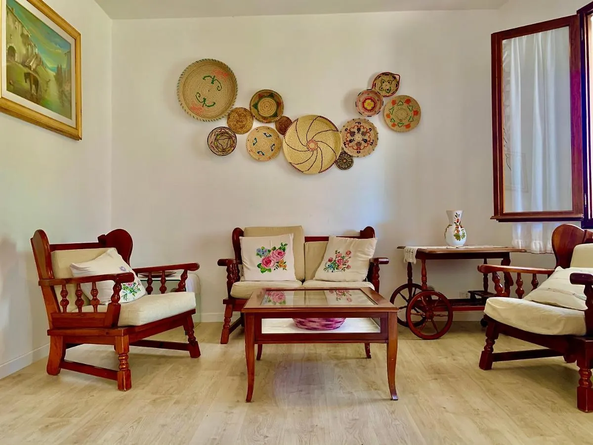 בית נופש Porto Columbu - Perd'E Sali Casa Vacanze 'Sa Corbula' איטליה